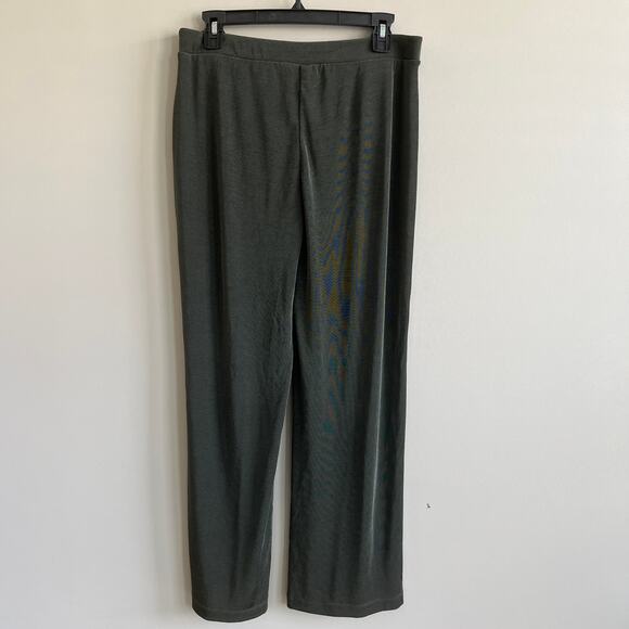Chico's Travelers Pants Pull On Wide Leg Green Packable Chico's 1 Medium - Picture 2 of 6